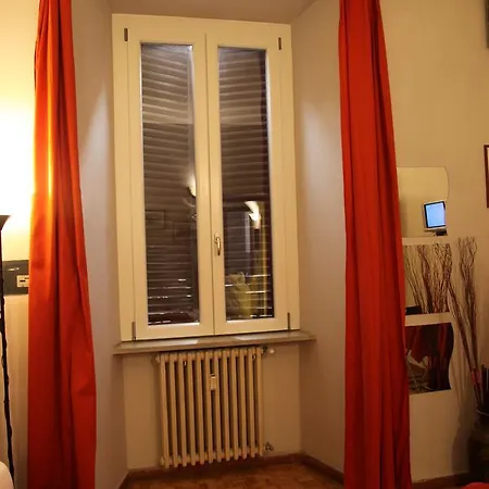 Nocleg ze śniadaniem Carlo Felice *